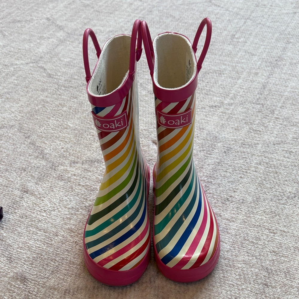 OAKIWEAR Kids Rainbow Diagonal Stripe Rain Boots size 12T